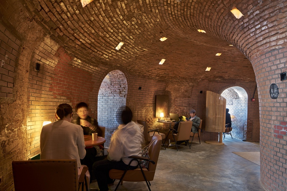 Renovation of a Hoffmann kiln in Pudong China by HCCH Studio