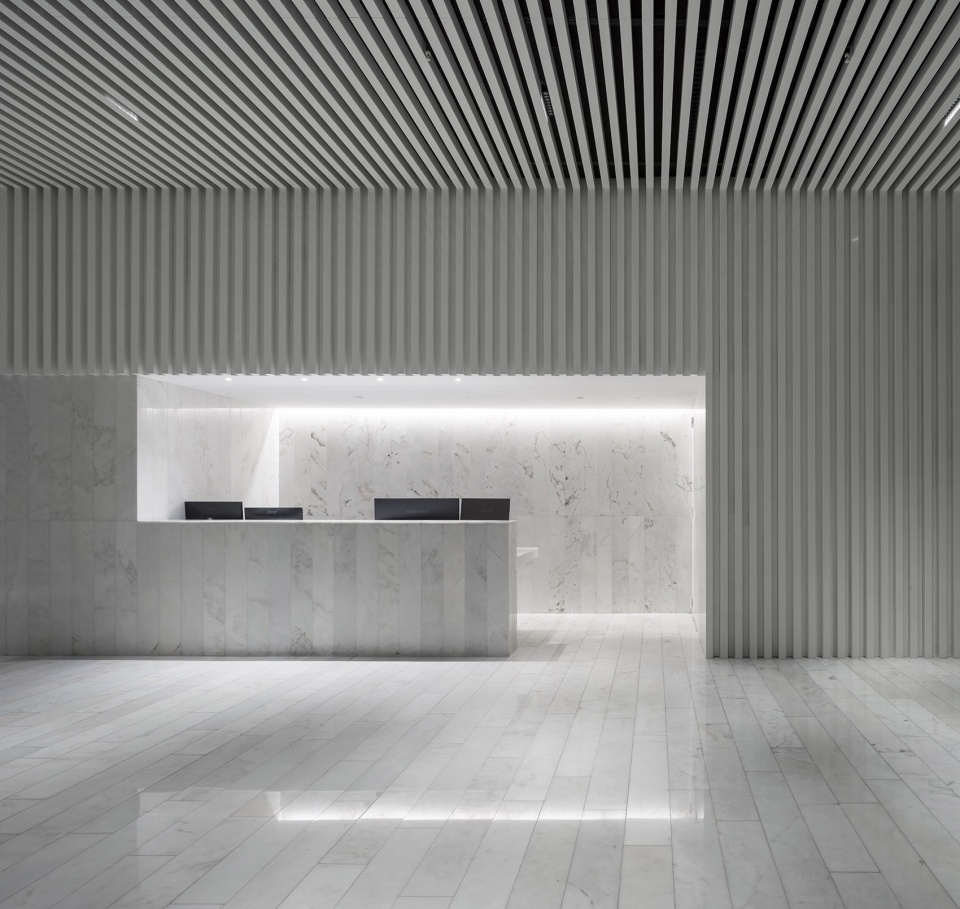 integral reform of the bizkaia tower by idom