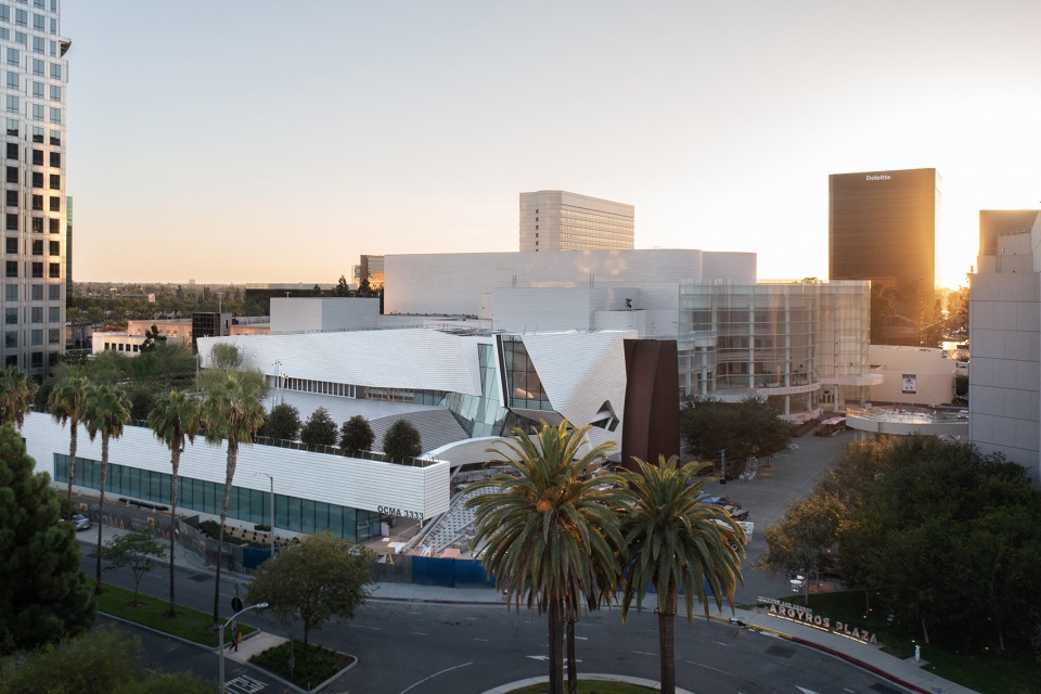 orange county museum of art morphosis