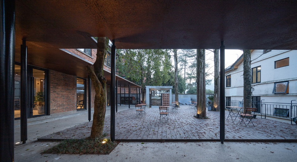 Pushe Xikou Homesta China by y ad studio