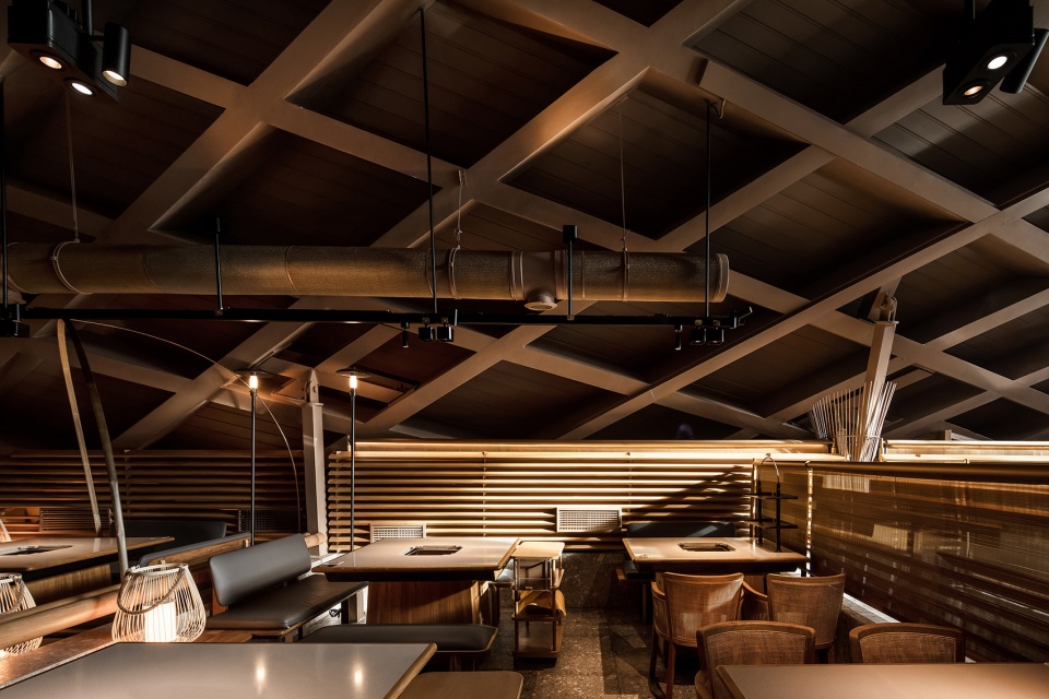 Timber Roofed Restaurant on Jiaozi Avenue China by BEHIVE Architects