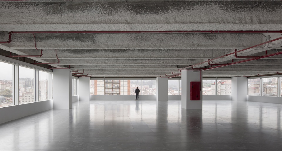 integral reform of the bizkaia tower by idom