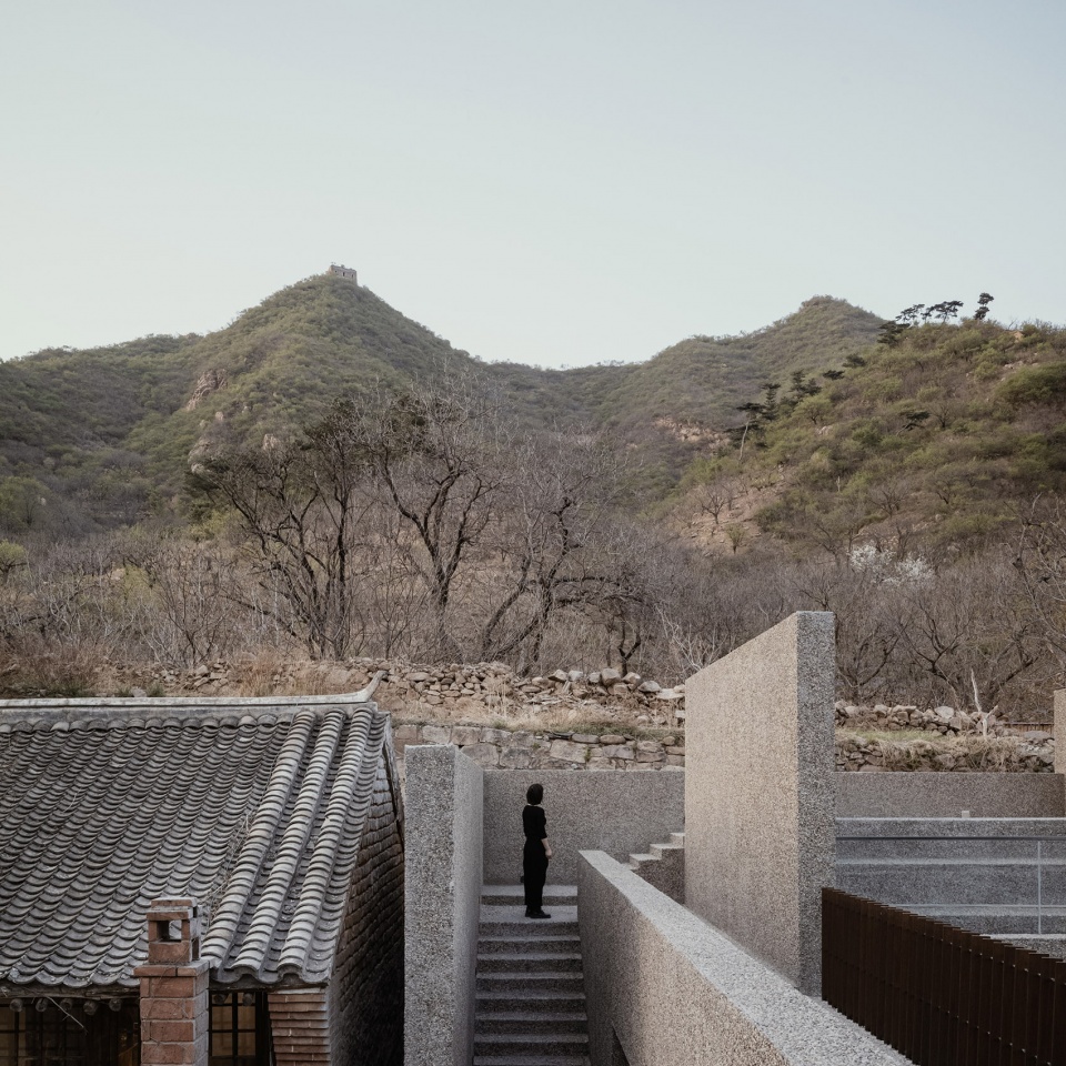 slow courtyard in the hills a bridge under the great wall by nsaaa