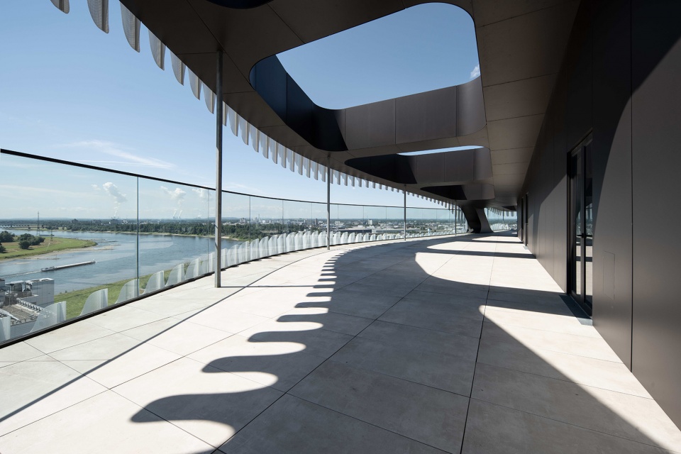 ZIPPER RKM 740 Tower by J MAYER H und Partner Architekten