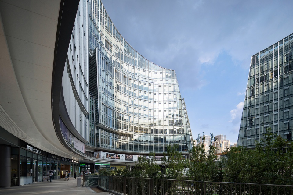 chengdu co innovation and cooperation center by lla