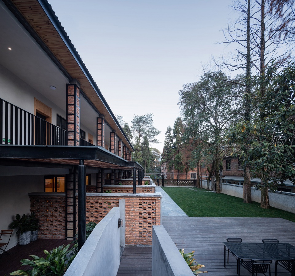 Pushe Xikou Homesta China by y ad studio