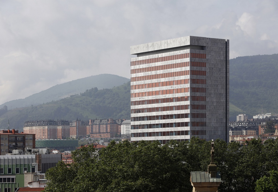 integral reform of the bizkaia tower by idom
