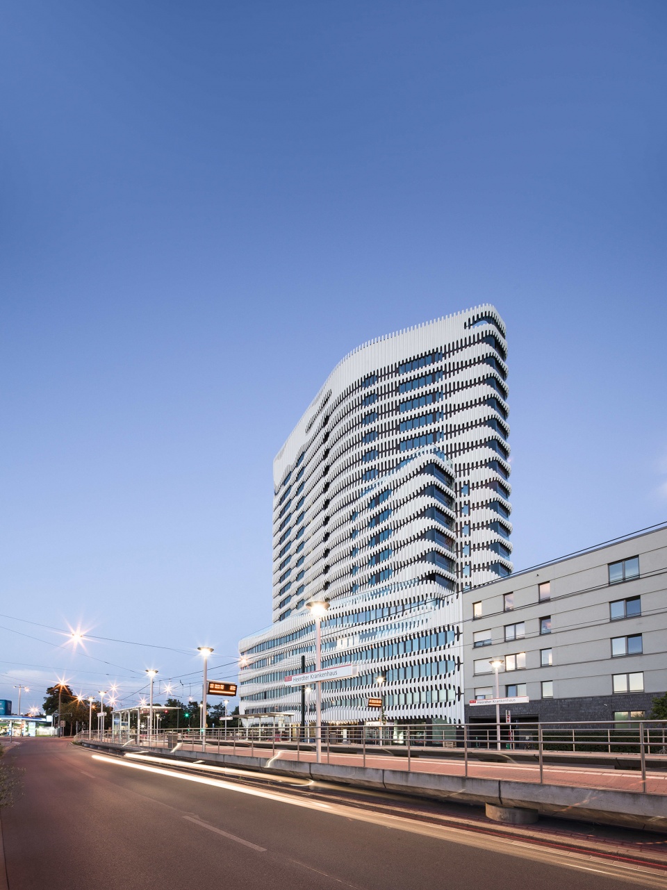 ZIPPER - RKM 740 Tower by J. MAYER H. und Partner
