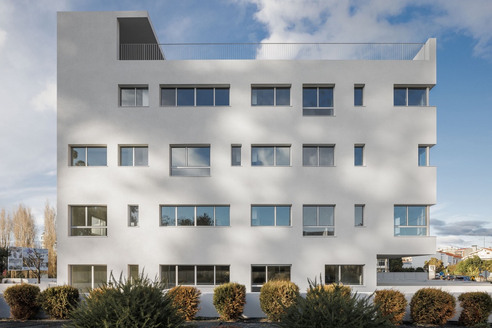 Nova Rio Housing by Antonio Paulo Marques Arquiteto e Associados Lda