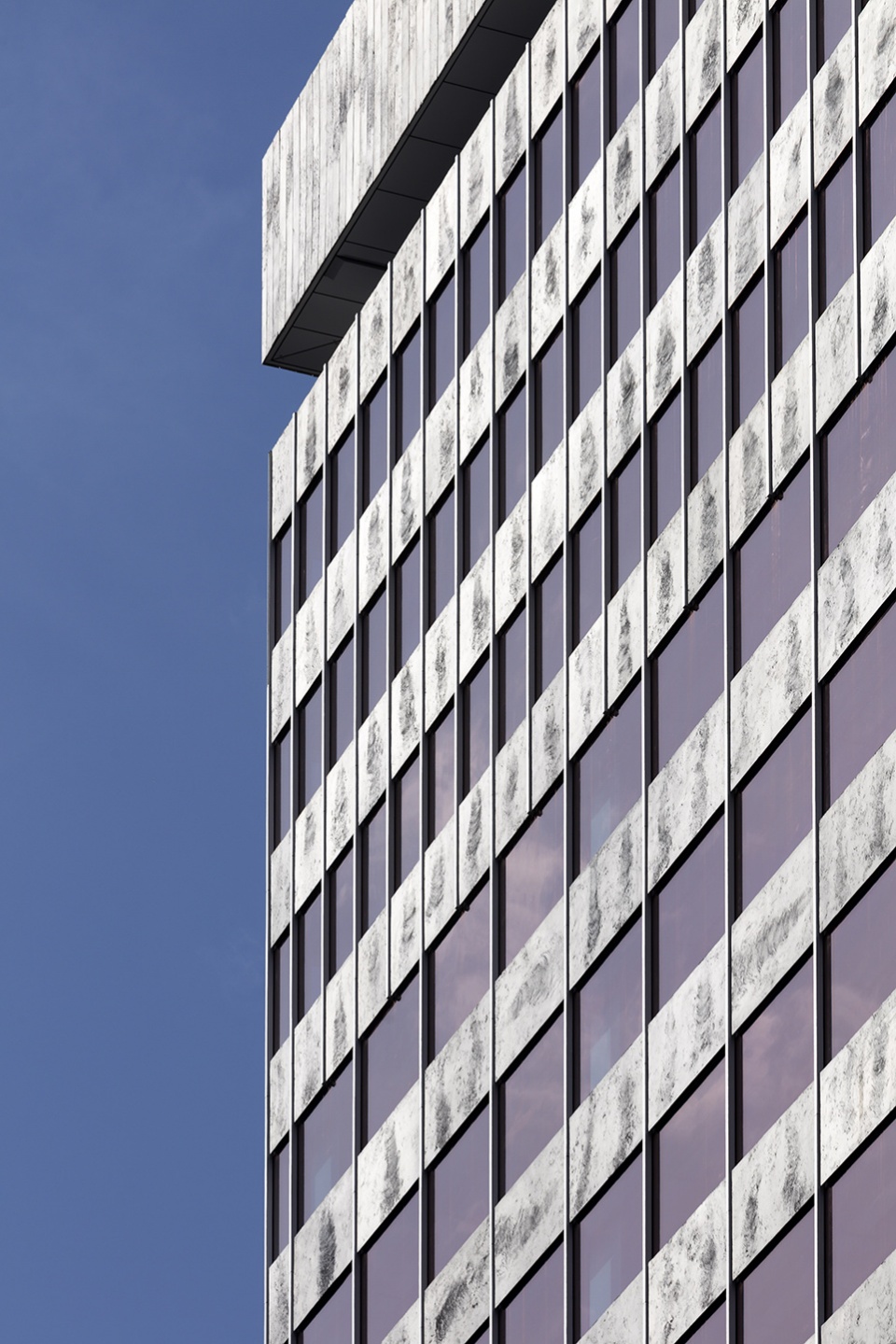 integral reform of the bizkaia tower by idom