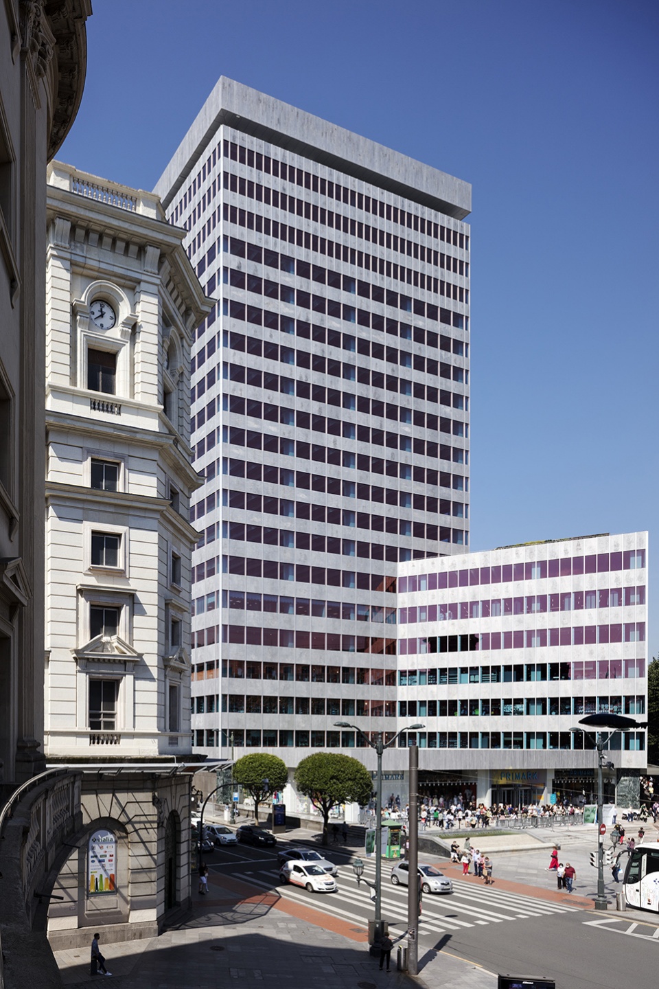 integral reform of the bizkaia tower by idom