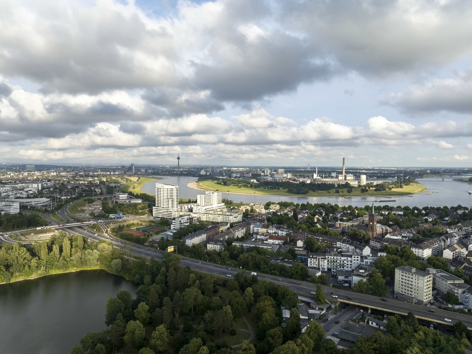 ZIPPER RKM 740 Tower by J MAYER H und Partner Architekten