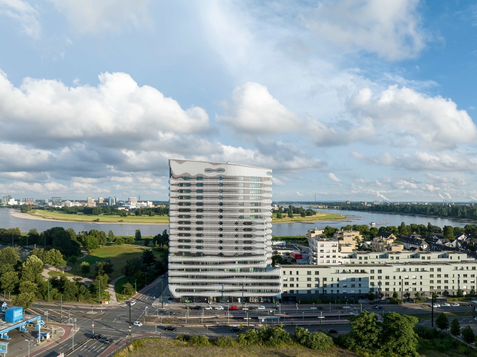 ZIPPER RKM 740 Tower by J MAYER H und Partner Architekten