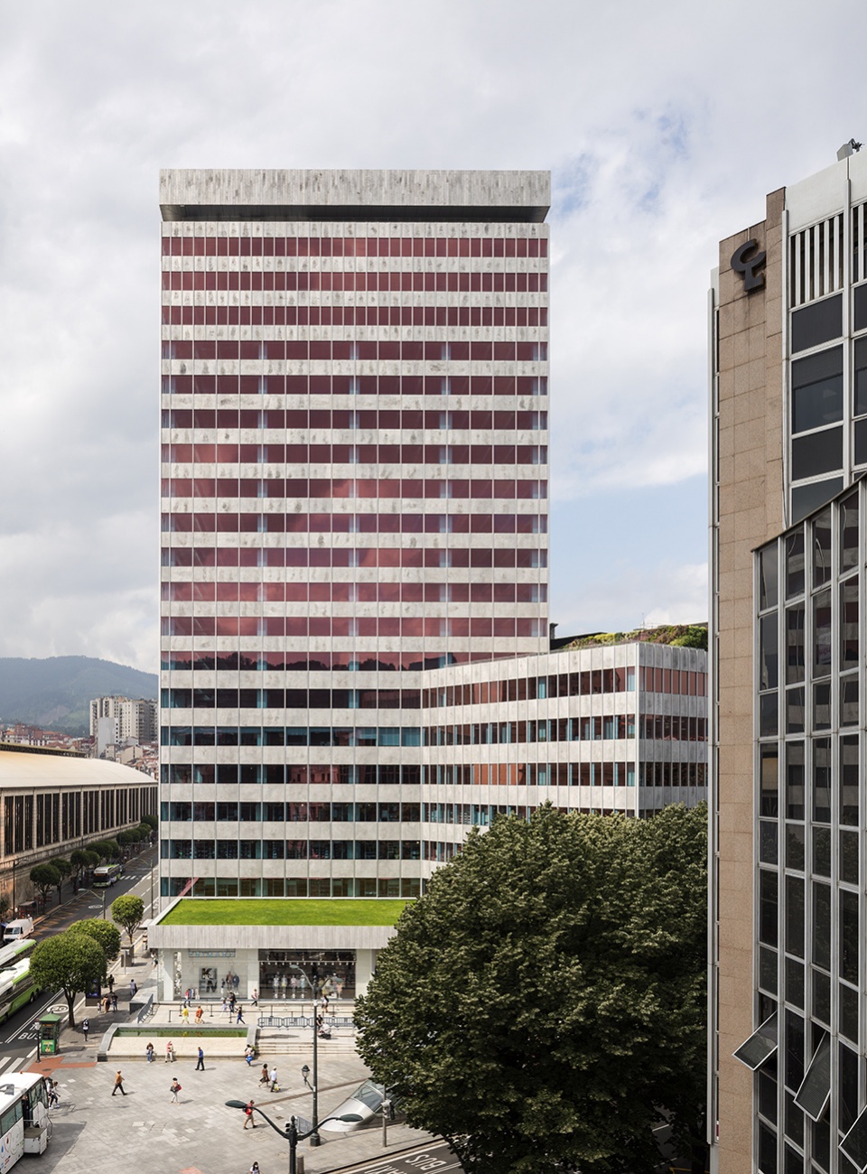 integral reform of the bizkaia tower by idom