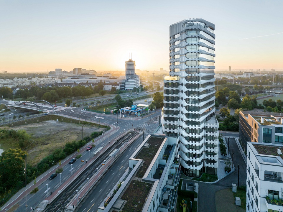 ZIPPER RKM 740 Tower by J MAYER H und Partner Architekten