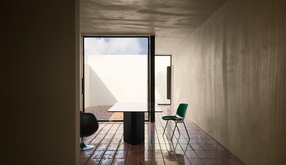 recasa furniture factory by jade simple design