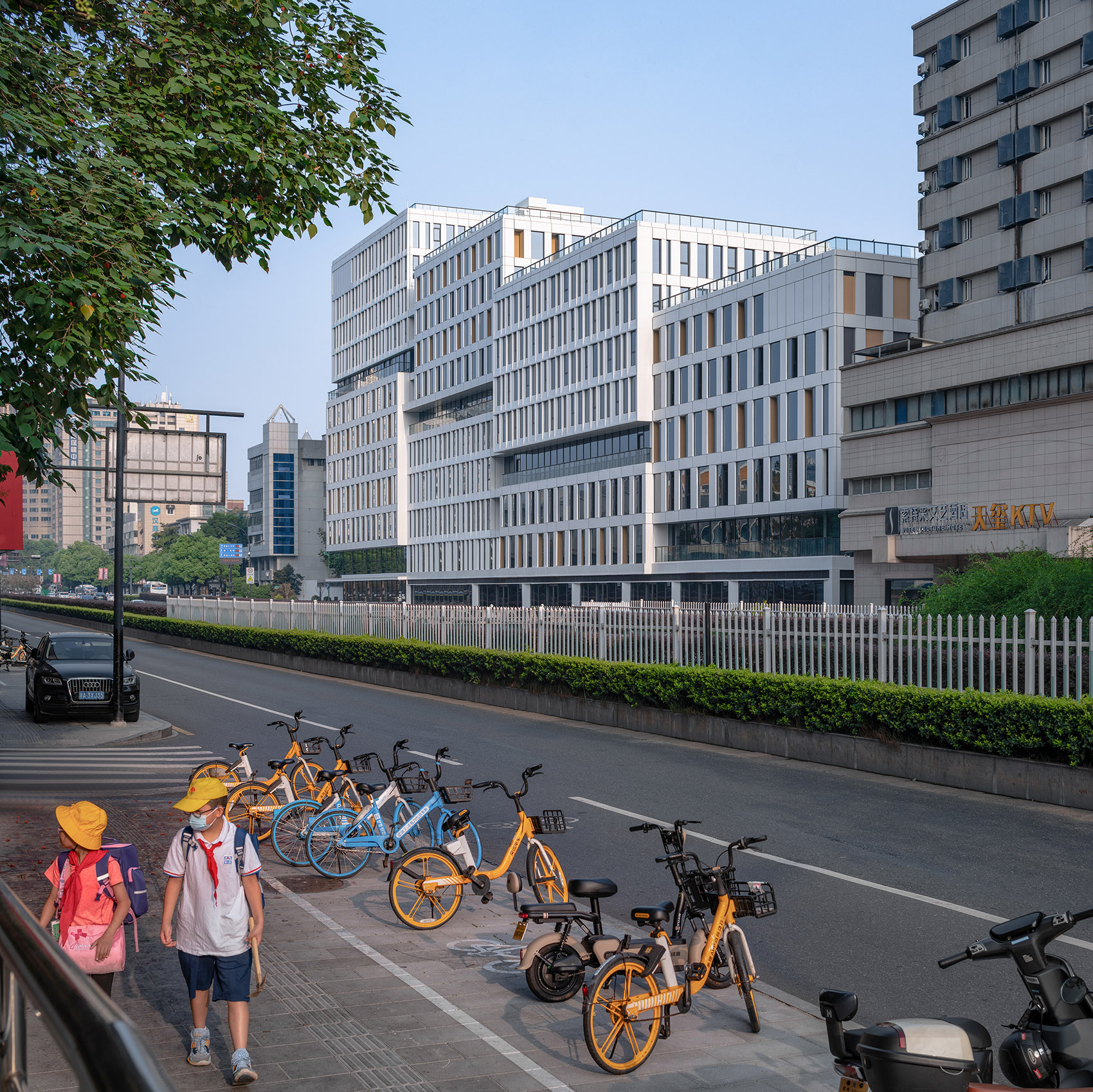 Annuo Xincheng Nursing Home, China by LYCS Architecture 谷德设计网