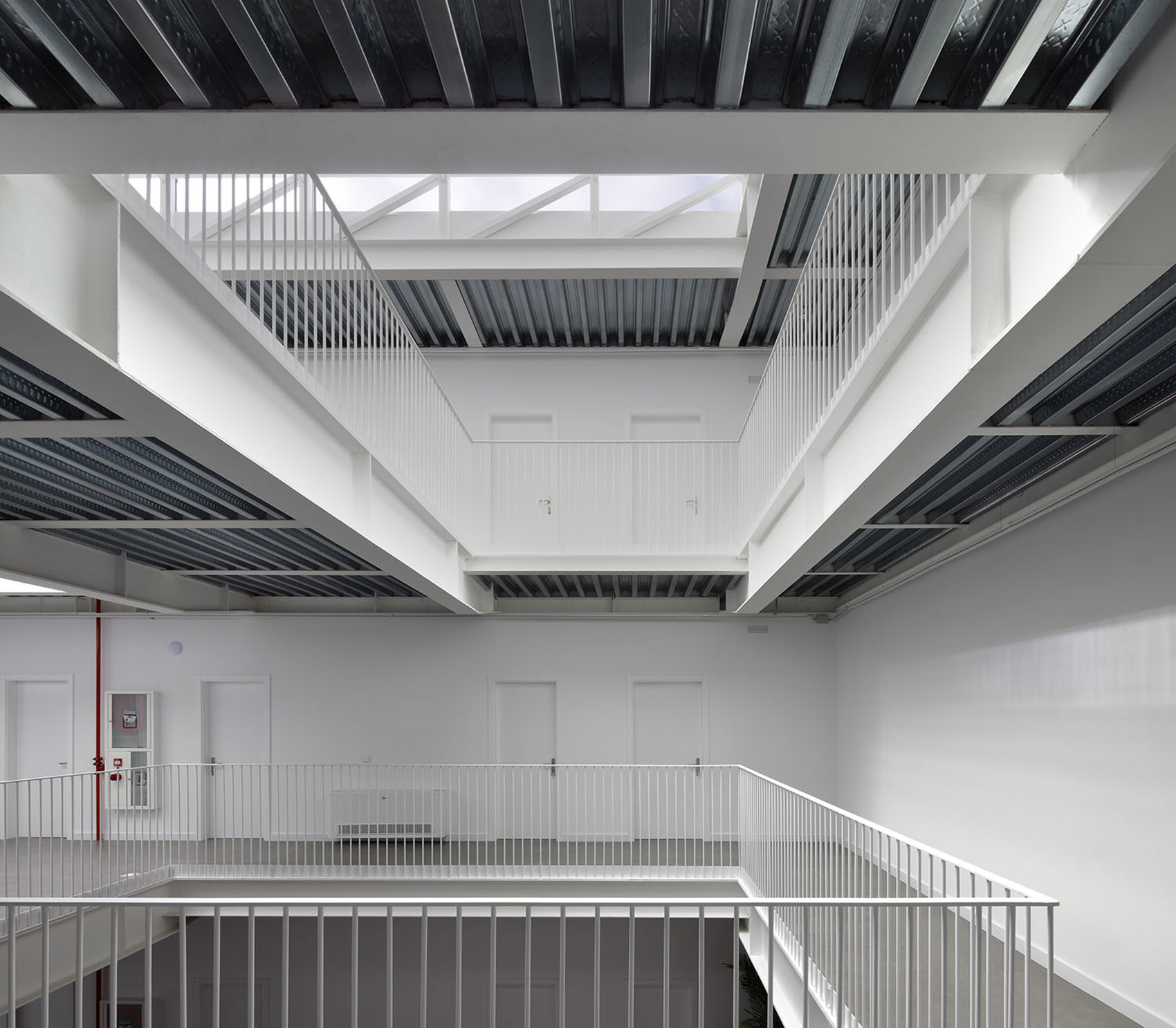 Student Residence in the Arenal neighborhood, Seville by Garcia ...