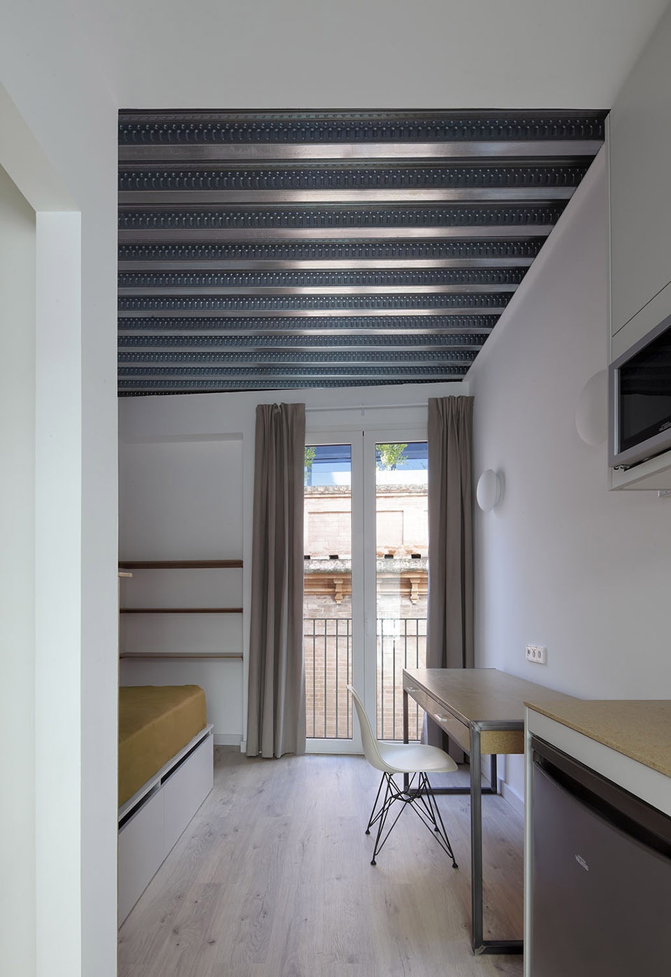 student residence in the arenal neighborhood seville by garcia melero architects17