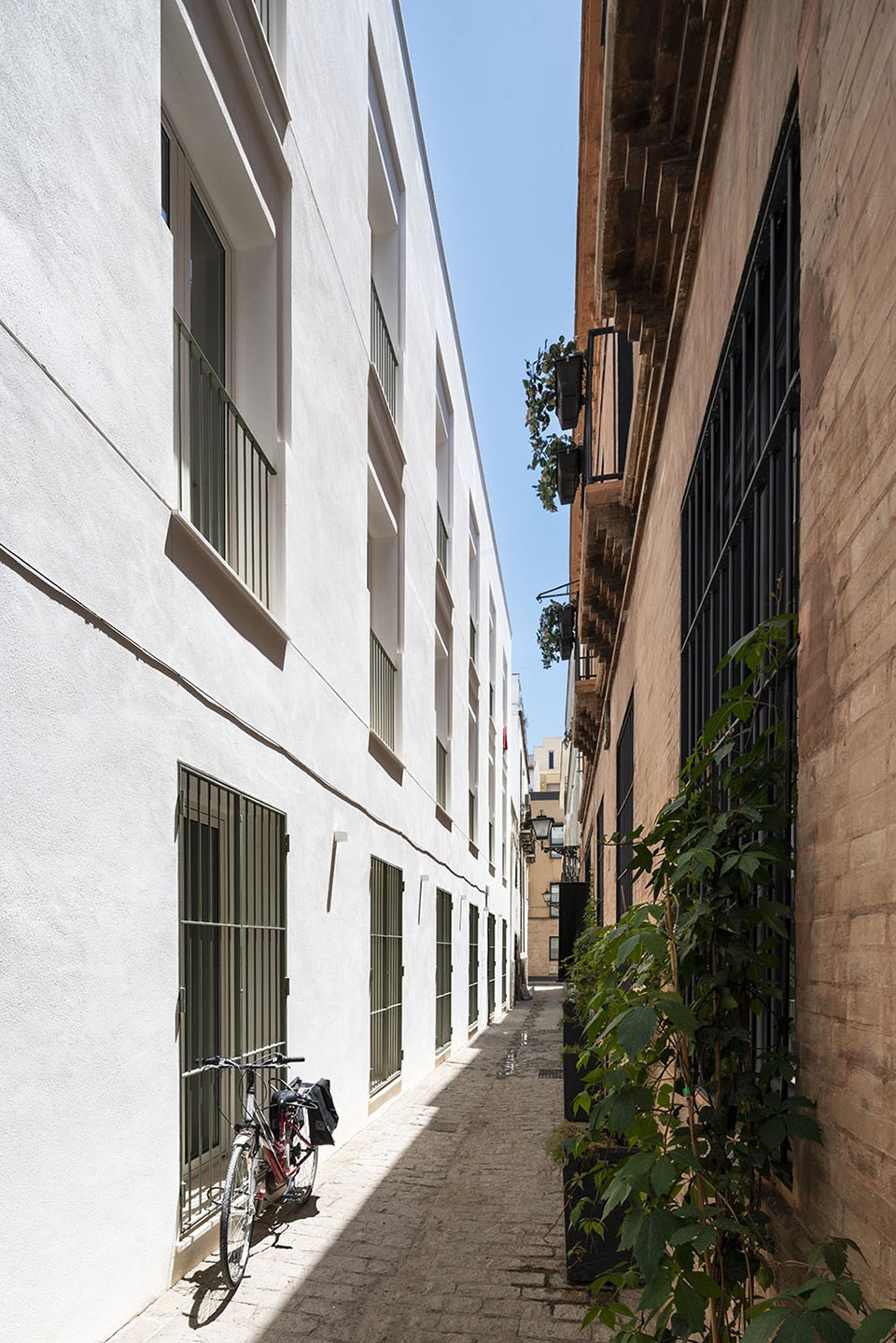 student residence in the arenal neighborhood seville by garcia melero architects22