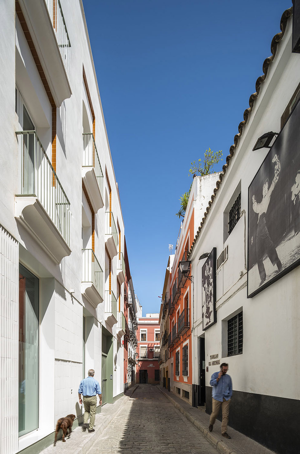 Student Residence in the Arenal neighborhood, Seville by Garcia ...