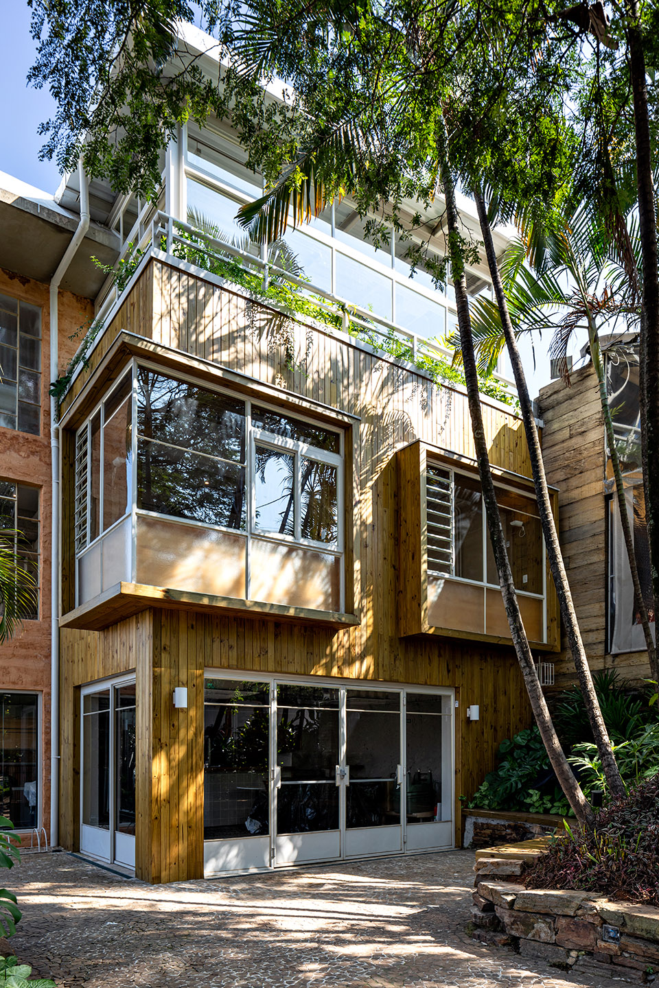 Mae Terra MEMOLA ESTUDIO