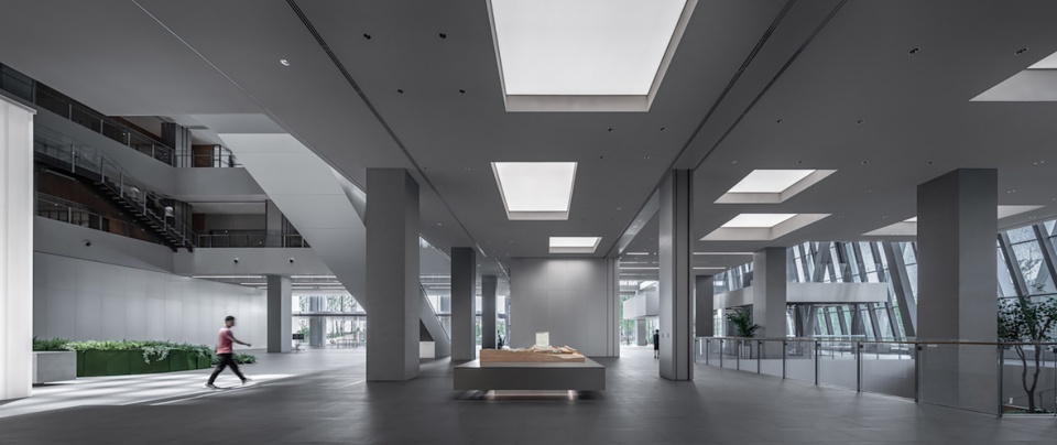 Public Space of Goertek Global R and D Headquarters MAT Office