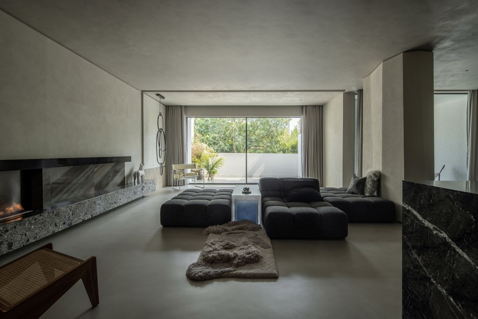 The architectural labyrinth by HT STUDIO