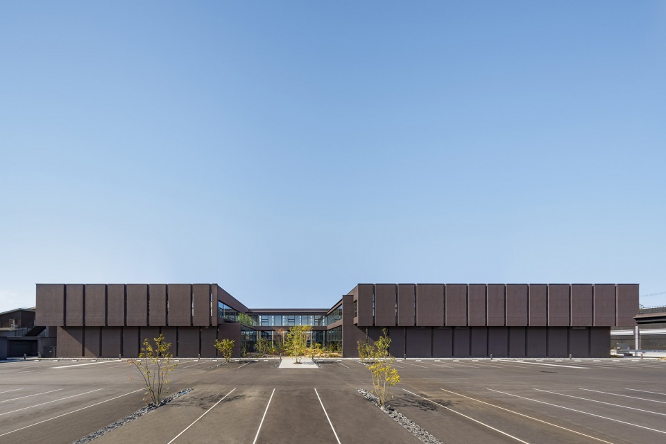 nakagawa century memorial hall by masaaki hisatake architects