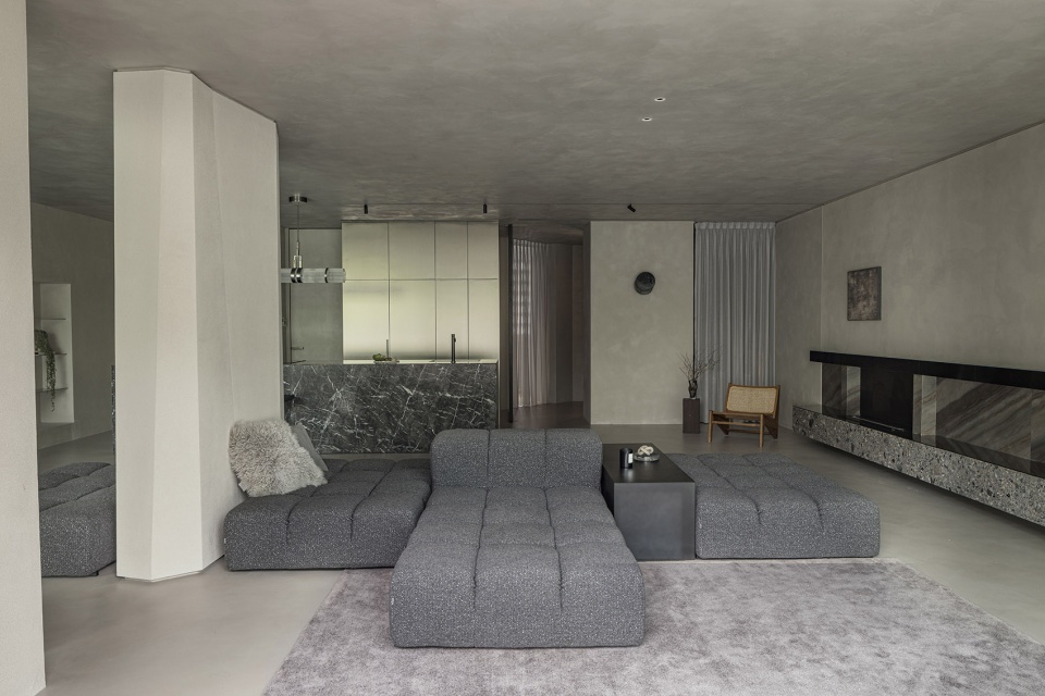 The architectural labyrinth by HT STUDIO