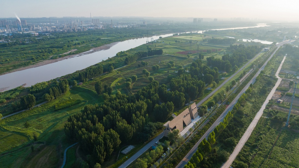 Weihe River Landscape Pavilion China by PLAT ASIA