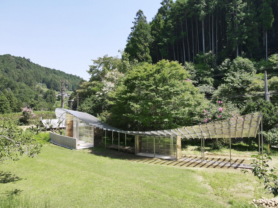 pergola takayuki kuzushima and associates