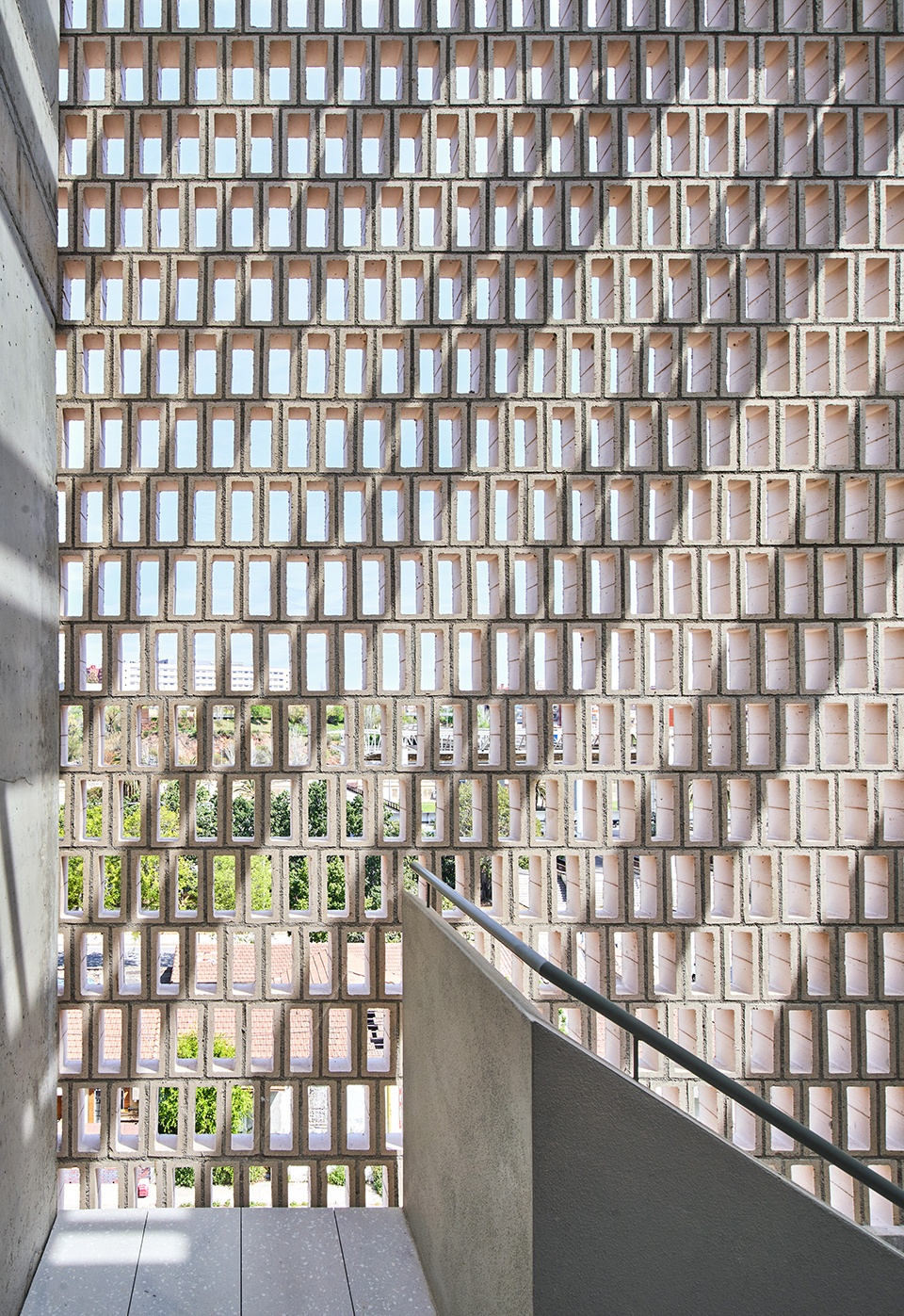 54 Social Dwellings in Barcelona by Peris Toral Arquitectes