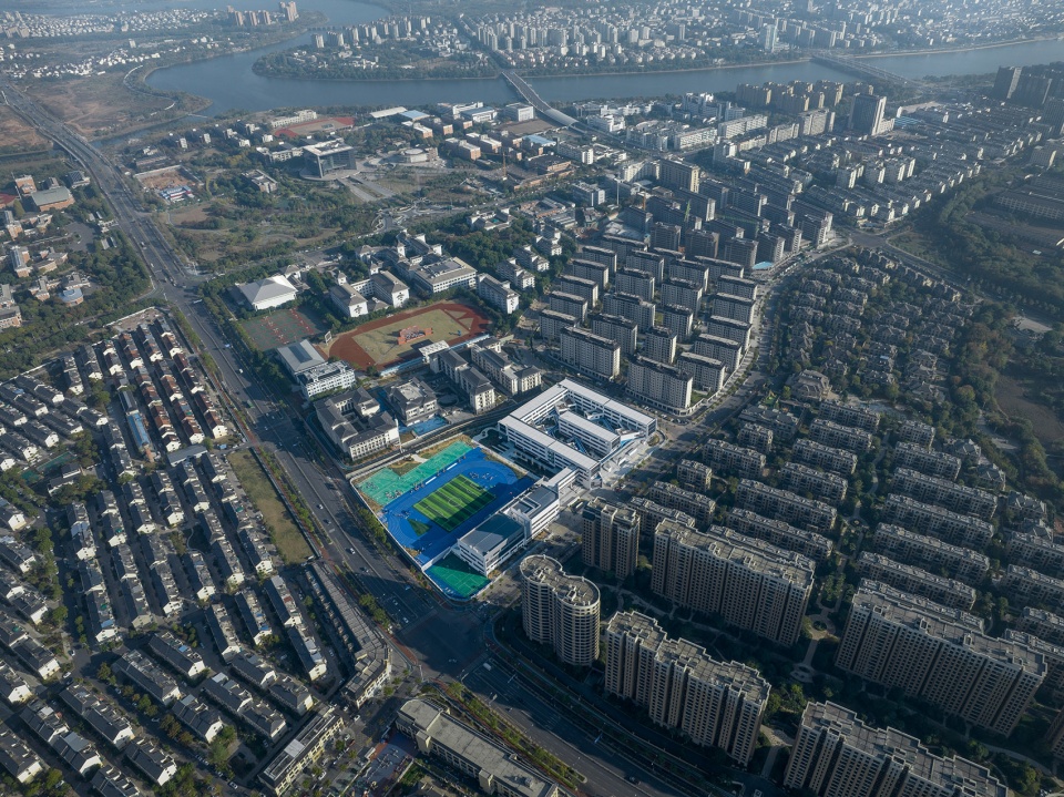 Quzhou Xinhua No 2 Primary School China by LYCS Architecture