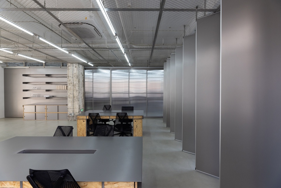 officeshowroom for ryodan by seiya nakamura 2 24 by 2297 3