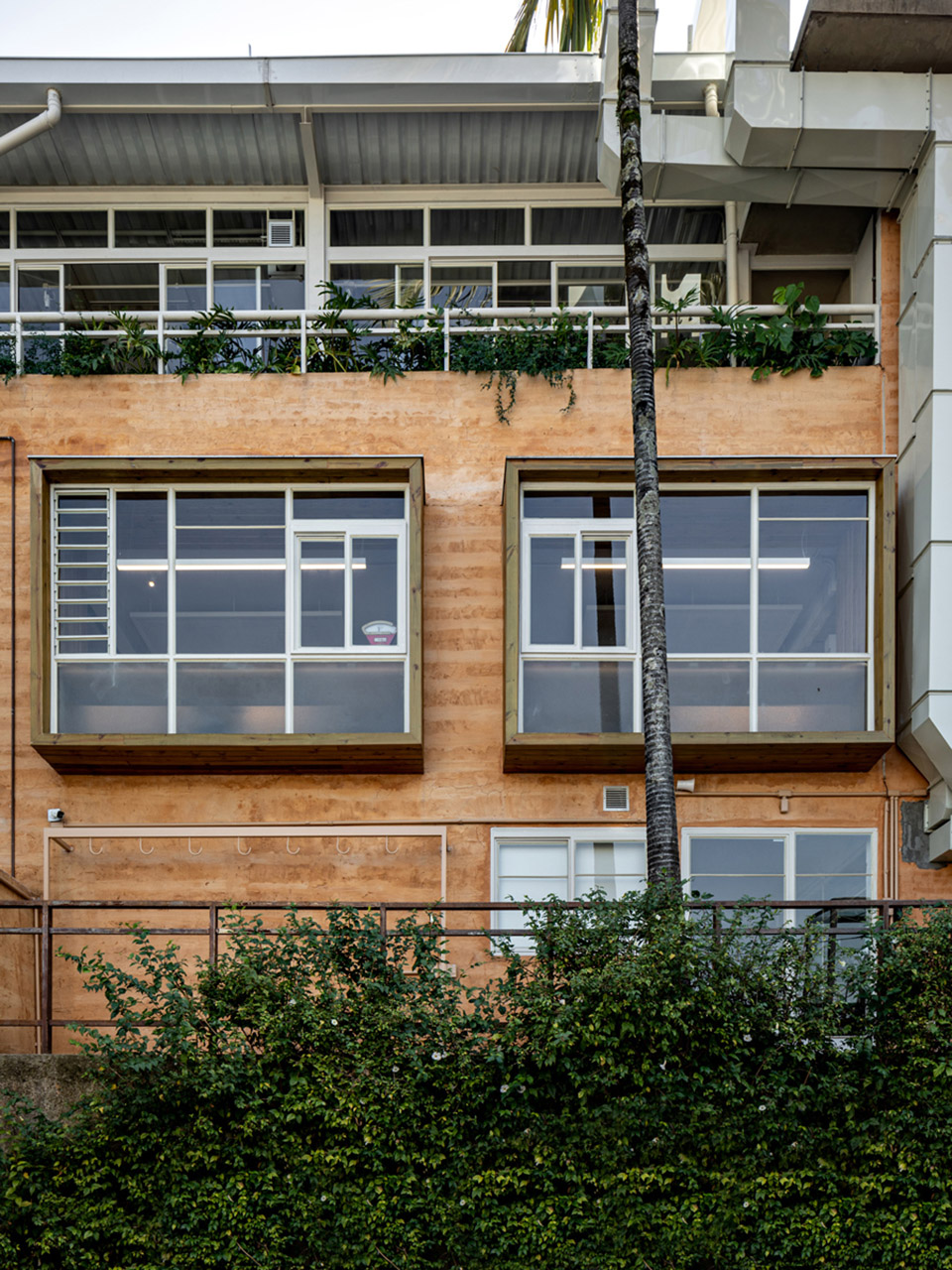Mae Terra MEMOLA ESTUDIO