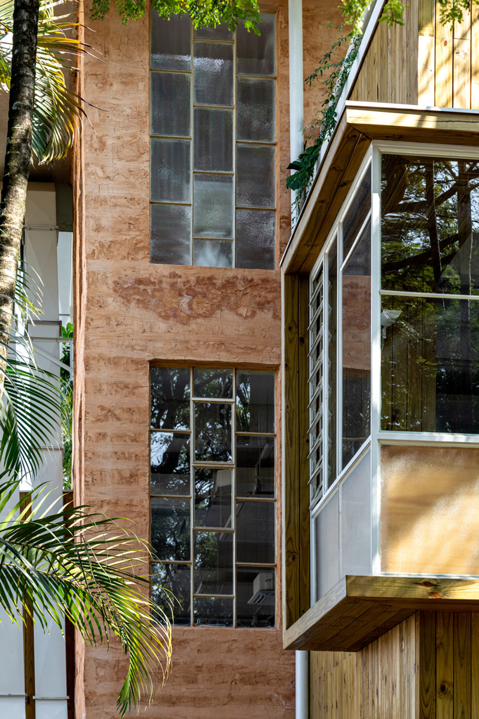 Mae Terra MEMOLA ESTUDIO