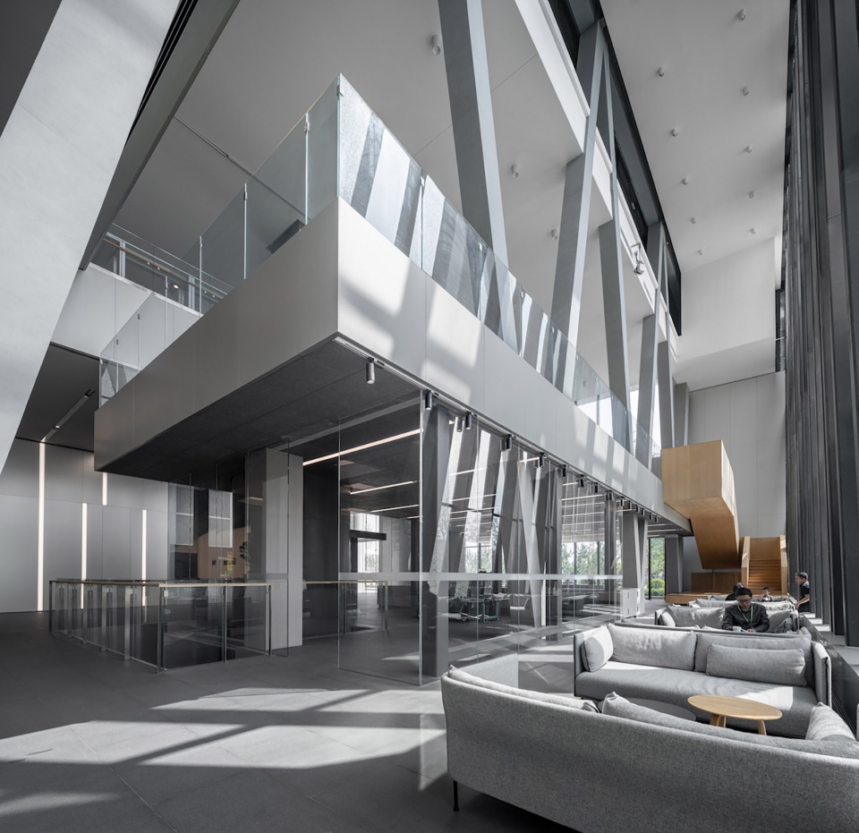 Public Space of Goertek Global R and D Headquarters MAT Office