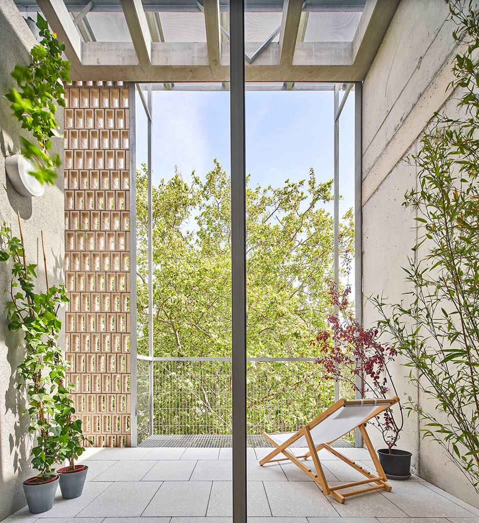 54 Social Dwellings in Barcelona by Peris Toral Arquitectes