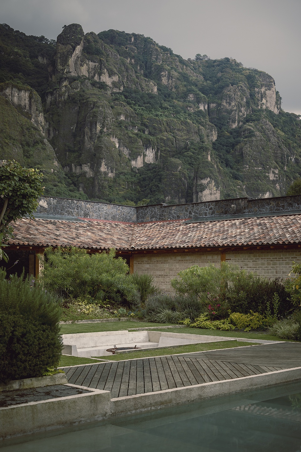 La Hacienda Jardín by Práctica Arqutiectura - Gooood