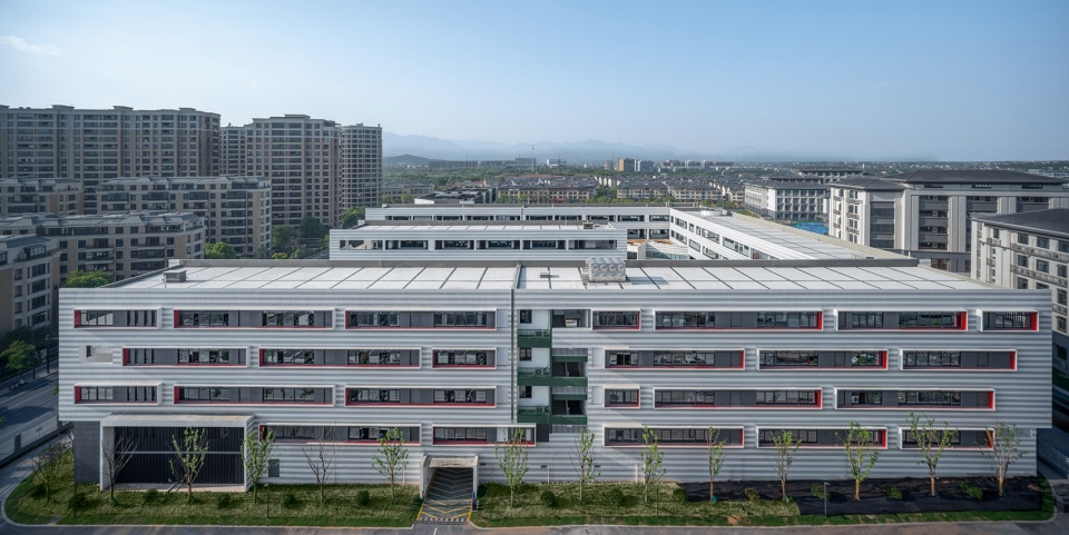 Quzhou Xinhua No 2 Primary School China by LYCS Architecture