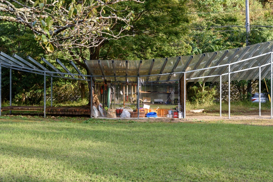 pergola takayuki kuzushima and associates