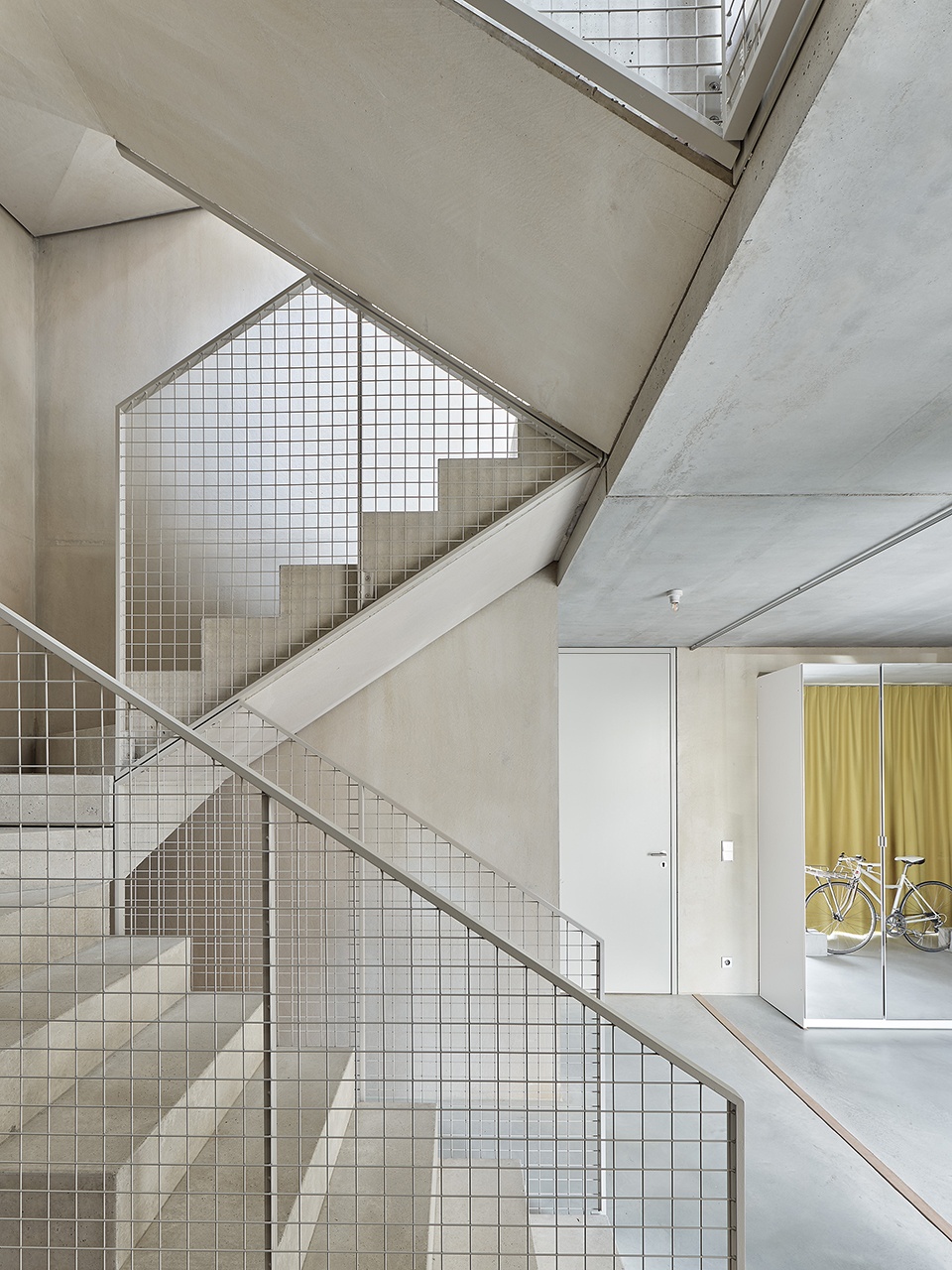 HS77 Stuttgart Apartments by VON M