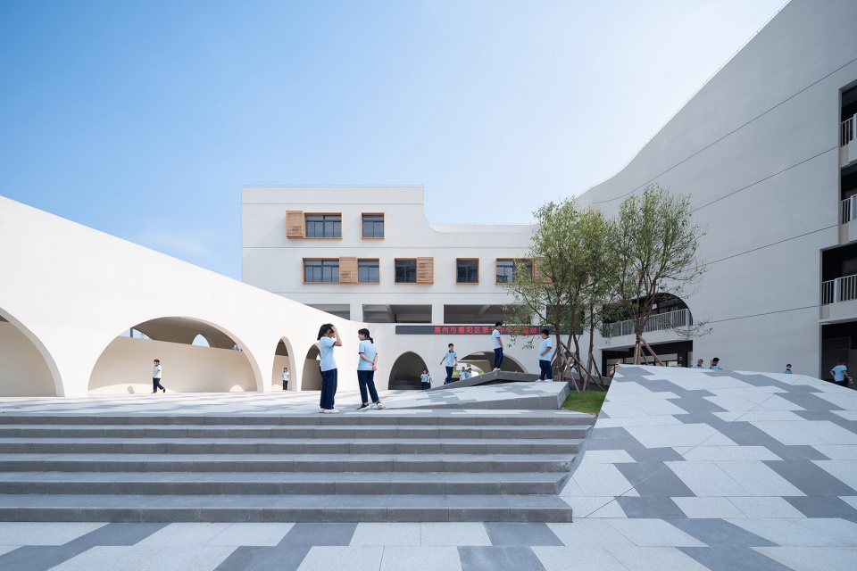 huiyang no 7 secondary school and affiliated primary school by multiarch