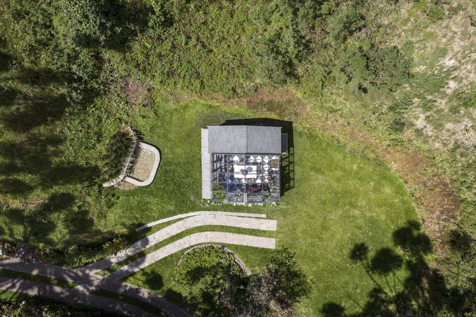 araucaria greenhouse by anga arquitetura