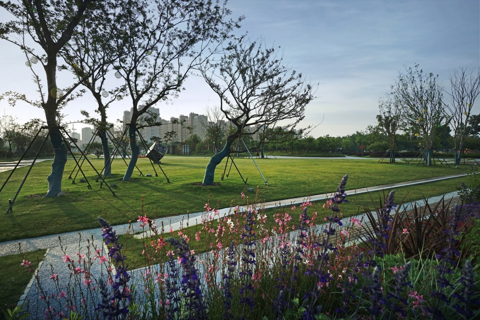 the east bank waterfront space transformation of canal sanwan scenic spot by ged design