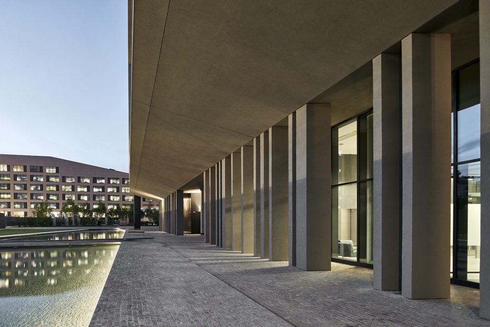 Symbiosis business district s Building D by ACPV ARCHITECTS