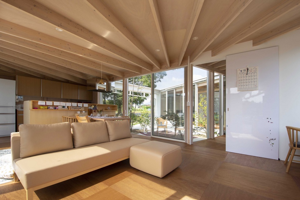 Rural House Takayuki Kuzushima and Associates