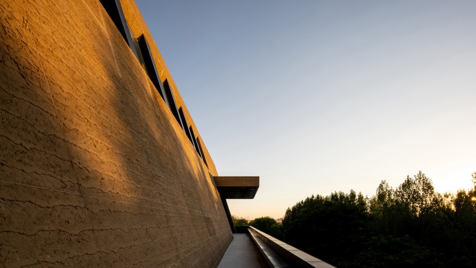 Weihe River Landscape Pavilion China by PLAT ASIA
