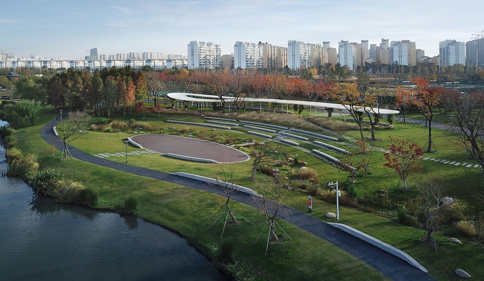 the east bank waterfront space transformation of canal sanwan scenic spot by ged design